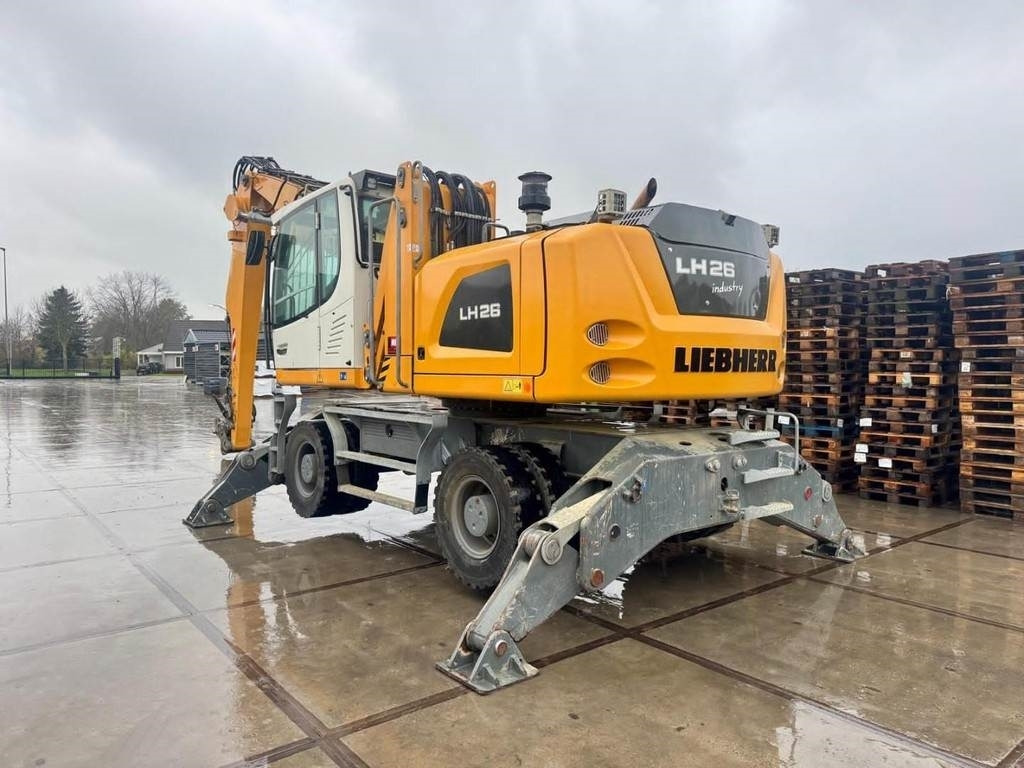 Manipulador de materiales Liebherr LH 26 M: foto 9