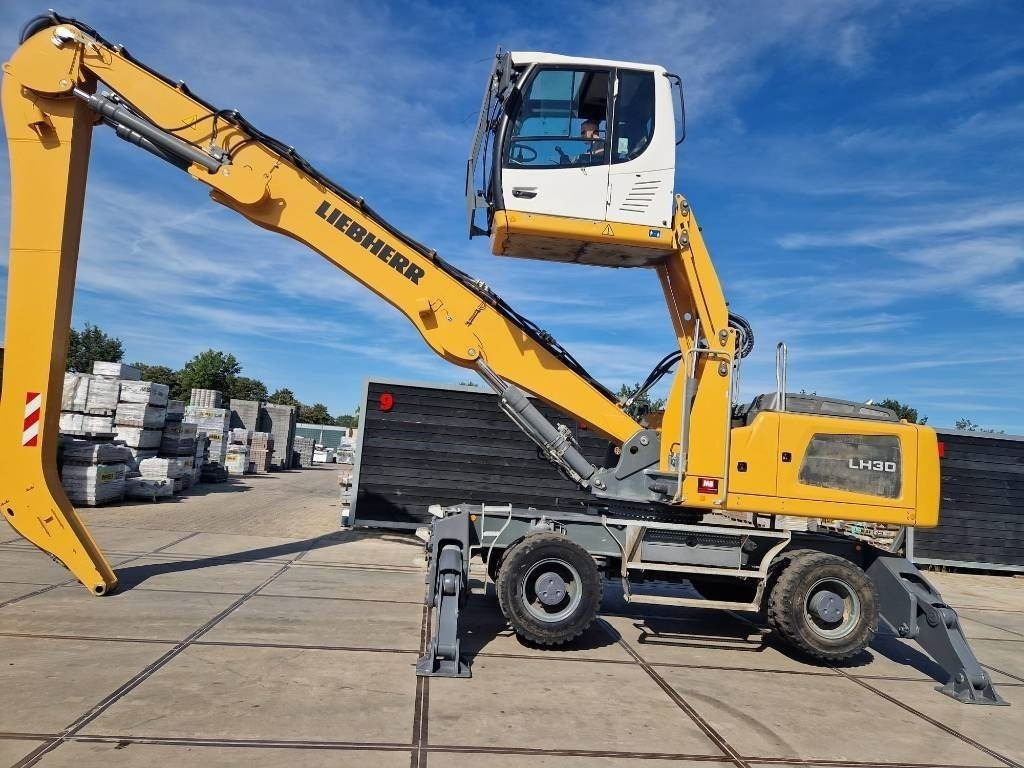 Liebherr LH 30 M - Manipulador de materiales: foto 1 Liebherr LH 30 M - Manipulador de materiales: foto 1