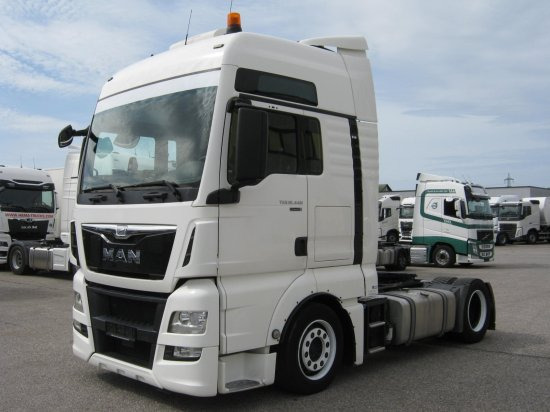 MAN TGX 18.440 XXL Low Deck, Retarder, Standklima, Euro 6, - Cabeza tractora: foto 1 MAN TGX 18.440 XXL Low Deck, Retarder, Standklima, Euro 6, - Cabeza tractora: foto 1