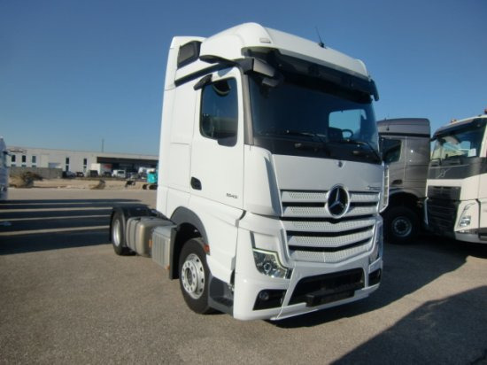 Mercedes-Benz Actros 1845 BL Giga Mirrow Cam - Cabeza tractora: foto 3 Mercedes-Benz Actros 1845 BL Giga Mirrow Cam - Cabeza tractora: foto 3
