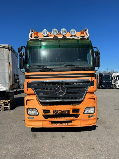 Mercedes-Benz Actros 2654 / V8 6x4 SZM, Kipphydraulik Blatt-Luft, E4 - Cabeza tractora: foto 2 Mercedes-Benz Actros 2654 / V8 6x4 SZM, Kipphydraulik Blatt-Luft, E4 - Cabeza tractora: foto 2