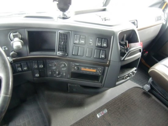 Cabeza tractora Volvo FH 16 700 6x4T, E5, Kipphydraulik I Shift, Schwerlastkupplung: foto 10 Cabeza tractora Volvo FH 16 700 6x4T, E5, Kipphydraulik I Shift, Schwerlastkupplung: foto 10