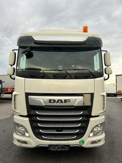 DAF XF 480 FAR BDF Euro 6 Liftachse, Retarder - Camión portacontenedore/ Intercambiable: foto 2 DAF XF 480 FAR BDF Euro 6 Liftachse, Retarder - Camión portacontenedore/ Intercambiable: foto 2