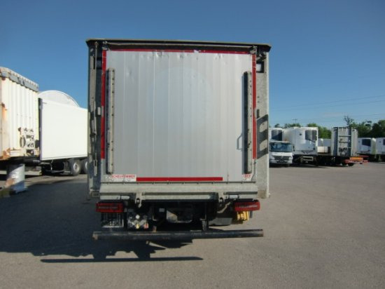 MAN TGS 18.420 Tiertransporter,Euro 6, Manual Seilwinde, el. Ladebordwand Voll Luft - Camión para caballos: foto 5 MAN TGS 18.420 Tiertransporter,Euro 6, Manual Seilwinde, el. Ladebordwand Voll Luft - Camión para caballos: foto 5