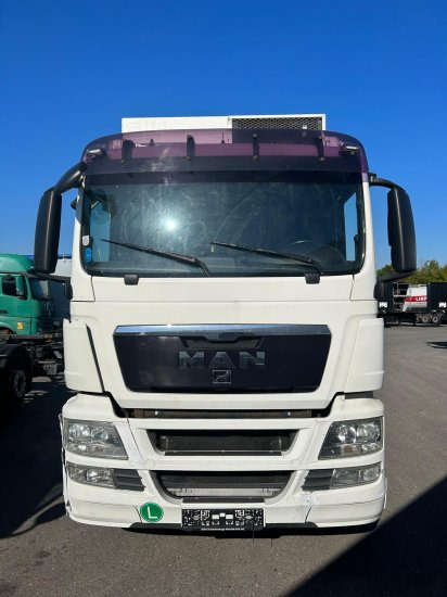 MAN TGS 26.360 6x2 LL, Tiefkühlkoffer Intarder, Liftachse ohne Anhänger - Camión frigorífico: foto 2 MAN TGS 26.360 6x2 LL, Tiefkühlkoffer Intarder, Liftachse ohne Anhänger - Camión frigorífico: foto 2