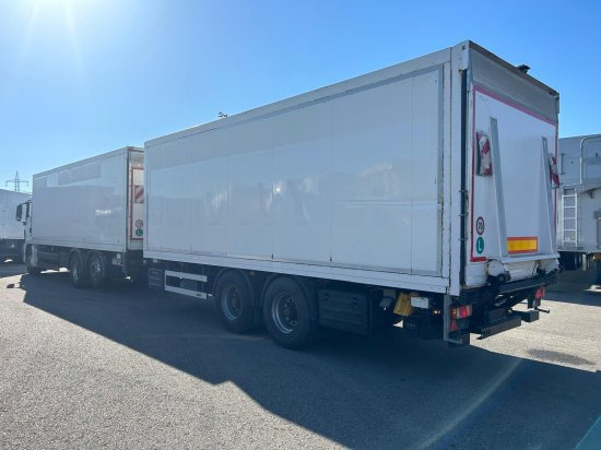 MAN TGS 26.360 6x2 LL, Tiefkühlkoffer Intarder, Liftachse ohne Anhänger - Camión frigorífico: foto 4 MAN TGS 26.360 6x2 LL, Tiefkühlkoffer Intarder, Liftachse ohne Anhänger - Camión frigorífico: foto 4