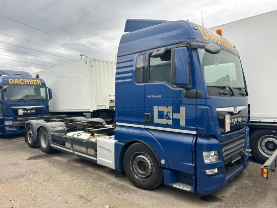 MAN TGX 26.440 XLX 6x2 Liftachse, Euro 6, Motorschaden, engine damage! - Camión portacontenedore/ Intercambiable: foto 1 MAN TGX 26.440 XLX 6x2 Liftachse, Euro 6, Motorschaden, engine damage! - Camión portacontenedore/ Intercambiable: foto 1