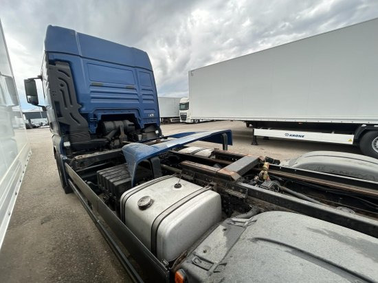 MAN TGX 26.440 XLX 6x2 Liftachse, Euro 6, Retarder, Motorschaden engine damage! - Camión portacontenedore/ Intercambiable: foto 5 MAN TGX 26.440 XLX 6x2 Liftachse, Euro 6, Retarder, Motorschaden engine damage! - Camión portacontenedore/ Intercambiable: foto 5