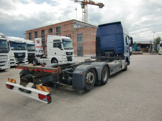 MAN TGX 26.440 XXL  6x2 Liftachse Euro 6 - Camión portacontenedore/ Intercambiable: foto 4 MAN TGX 26.440 XXL  6x2 Liftachse Euro 6 - Camión portacontenedore/ Intercambiable: foto 4