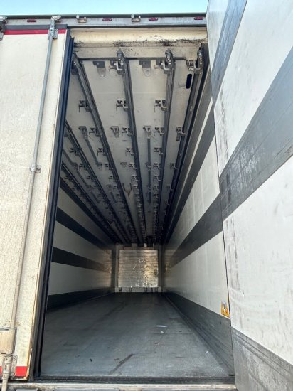 Semirremolque isotérmico Schmitz SCB S3B, Rohrbahnen, Fleischbahnen, Schmitz Aggregat  Liftachse: foto 6