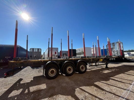 Schwarzmüller Holzauflieger, 8 Rungenpaare, SAF-Achsen, Liftachse - Semirremolque forestal: foto 4 Schwarzmüller Holzauflieger, 8 Rungenpaare, SAF-Achsen, Liftachse - Semirremolque forestal: foto 4