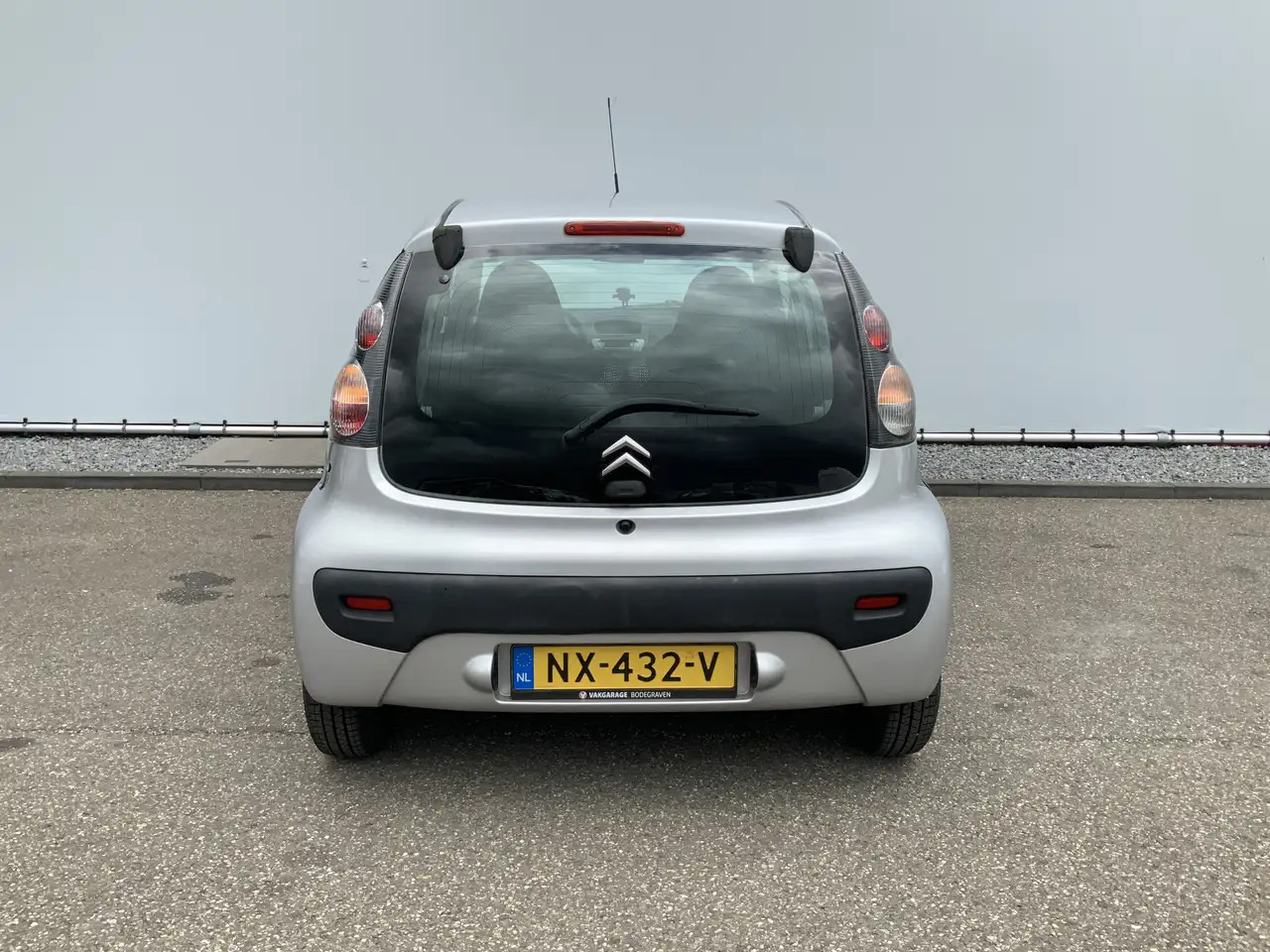 Citroen C1 1.0-12V Ambiance, 4-deurs, Airco. APK: 28-02-2026 - Hatchback: foto 4 Citroen C1 1.0-12V Ambiance, 4-deurs, Airco. APK: 28-02-2026 - Hatchback: foto 4