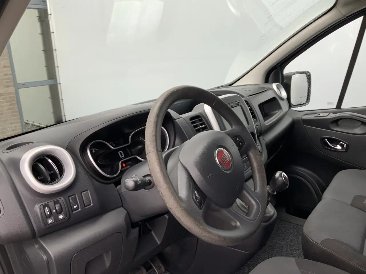 Fiat Talento 1.6 MJ EcoJet L2H1 Airco Cruise 3 Zits Navi Trekha - Furgón: foto 5 Fiat Talento 1.6 MJ EcoJet L2H1 Airco Cruise 3 Zits Navi Trekha - Furgón: foto 5