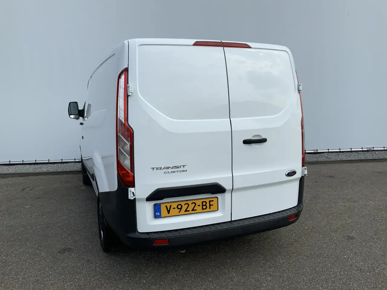 Ford Transit Custom 270 2.2 TDCI L1H1 Economy Edition Airco Cruise 3 Z - Furgón: foto 2 Ford Transit Custom 270 2.2 TDCI L1H1 Economy Edition Airco Cruise 3 Z - Furgón: foto 2