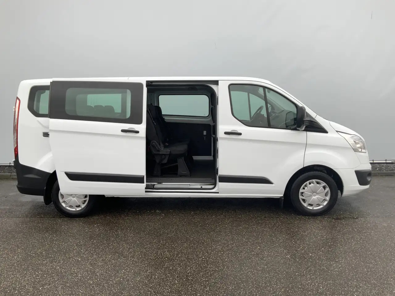 Furgoneta de pasajeros Ford Transit Custom 300 2.2 TDCI L2H1 (11000,- ex btw /ex bpm)Trend: foto 15