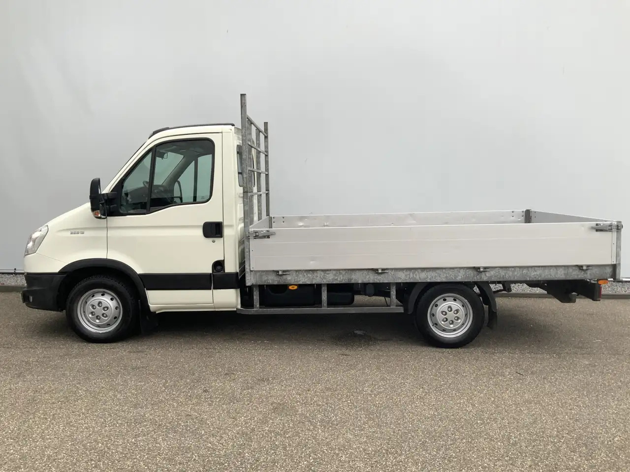Iveco Daily 35S13 D 345 Pick Up Airco 3 Zits Trekhaak 3500 kg - Caja abierta furgoneta: foto 3 Iveco Daily 35S13 D 345 Pick Up Airco 3 Zits Trekhaak 3500 kg - Caja abierta furgoneta: foto 3
