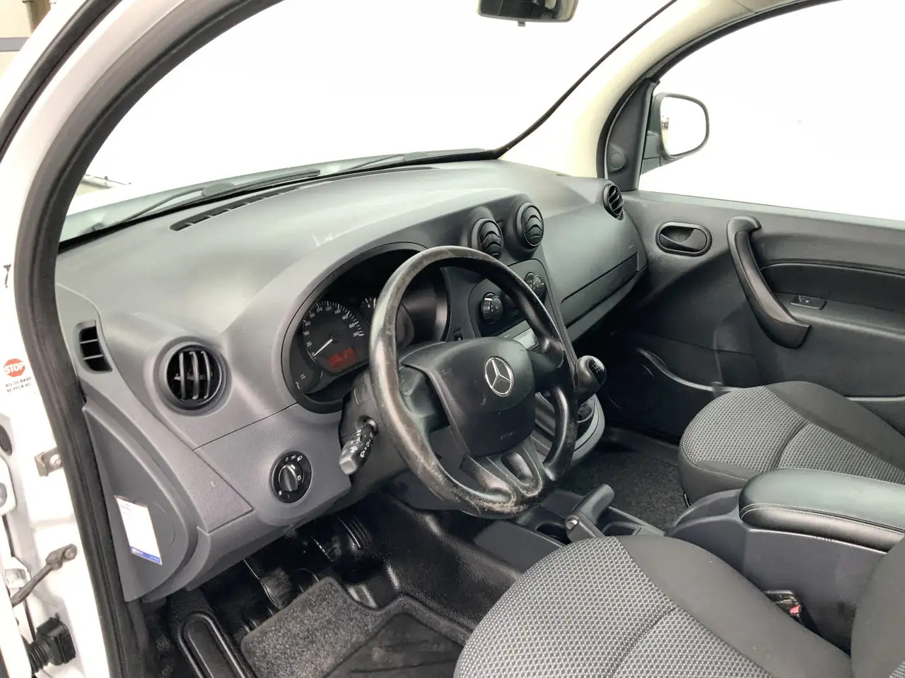 Mercedes-Benz Citan 109 CDI BlueEFFICIENCY Airco Alu Velg Trekhaak 105 - Furgoneta pequeña: foto 5 Mercedes-Benz Citan 109 CDI BlueEFFICIENCY Airco Alu Velg Trekhaak 105 - Furgoneta pequeña: foto 5