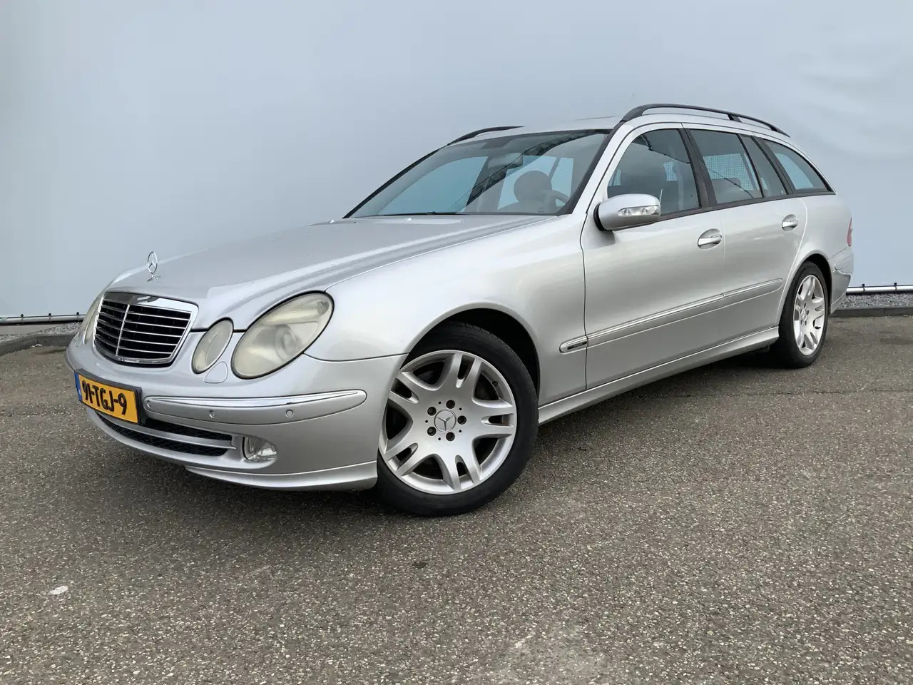 Mercedes-Benz E 500 Combi V8 Elegance 4-Matic airmatic,full option - Coche: foto 1 Mercedes-Benz E 500 Combi V8 Elegance 4-Matic airmatic,full option - Coche: foto 1