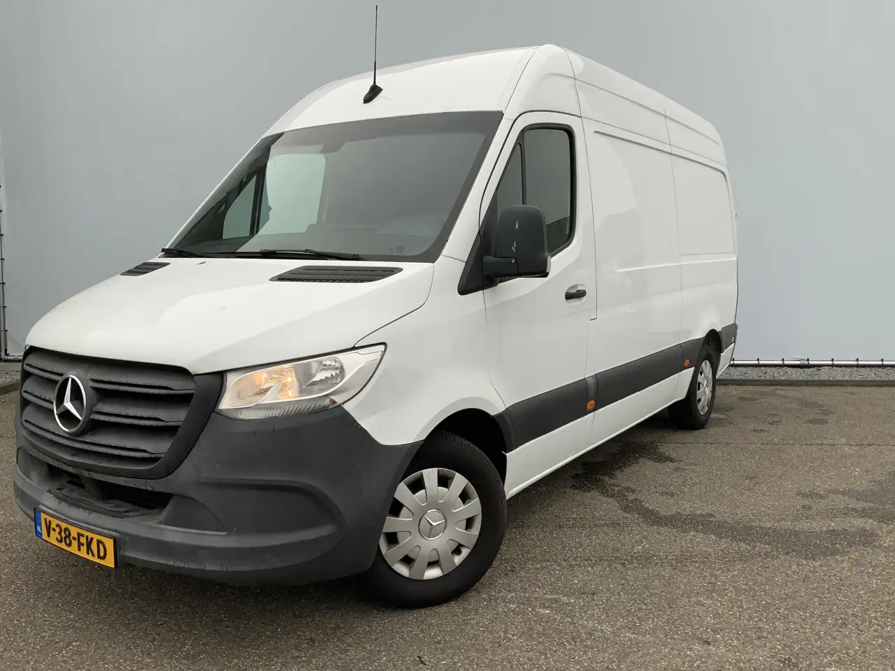 Mercedes-Benz Sprinter 314 2.2 CDI L2H1 EURO VI-D Airco Camera 3 Zits Ext - Furgón: foto 1 Mercedes-Benz Sprinter 314 2.2 CDI L2H1 EURO VI-D Airco Camera 3 Zits Ext - Furgón: foto 1