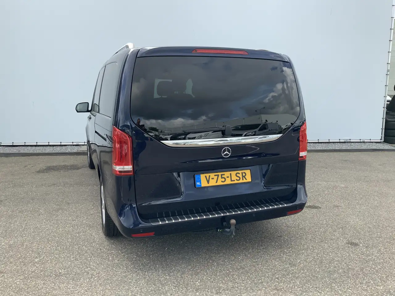 Mercedes-Benz V 220 220d Lang Automaat Avantgarde Edition Dub Cab Leer - Furgoneta combi: foto 2 Mercedes-Benz V 220 220d Lang Automaat Avantgarde Edition Dub Cab Leer - Furgoneta combi: foto 2