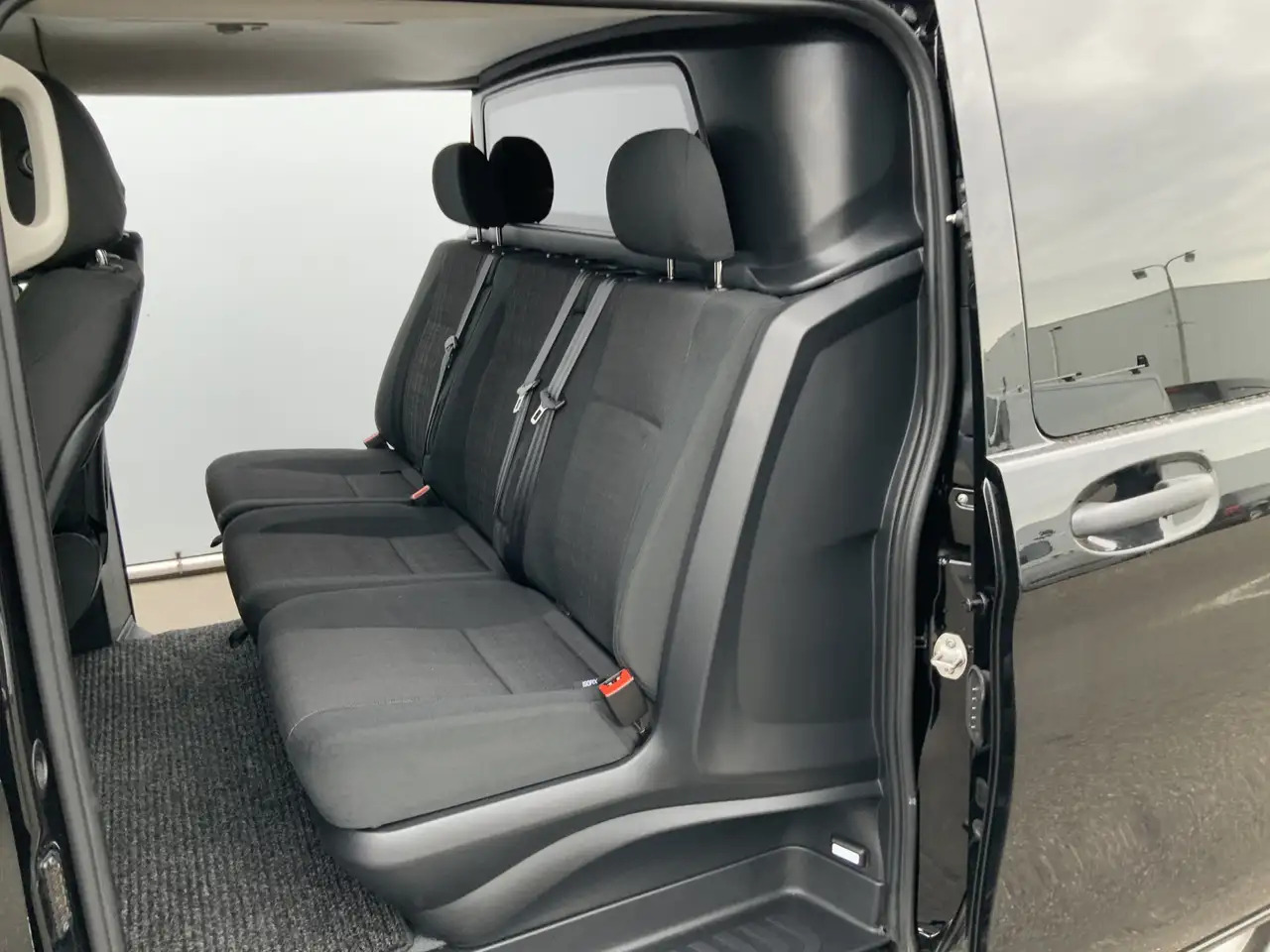 Mercedes-Benz Vito 119 CDI Lang Automaat Dub Cab Dub Schuifdeur Airco - Furgoneta combi: foto 5 Mercedes-Benz Vito 119 CDI Lang Automaat Dub Cab Dub Schuifdeur Airco - Furgoneta combi: foto 5