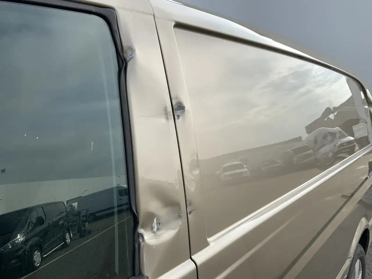 Mercedes-Benz Vito 122 CDI 320 Lang DC Luxe Automaat Alu Velg Side Ba - Furgón: foto 2 Mercedes-Benz Vito 122 CDI 320 Lang DC Luxe Automaat Alu Velg Side Ba - Furgón: foto 2