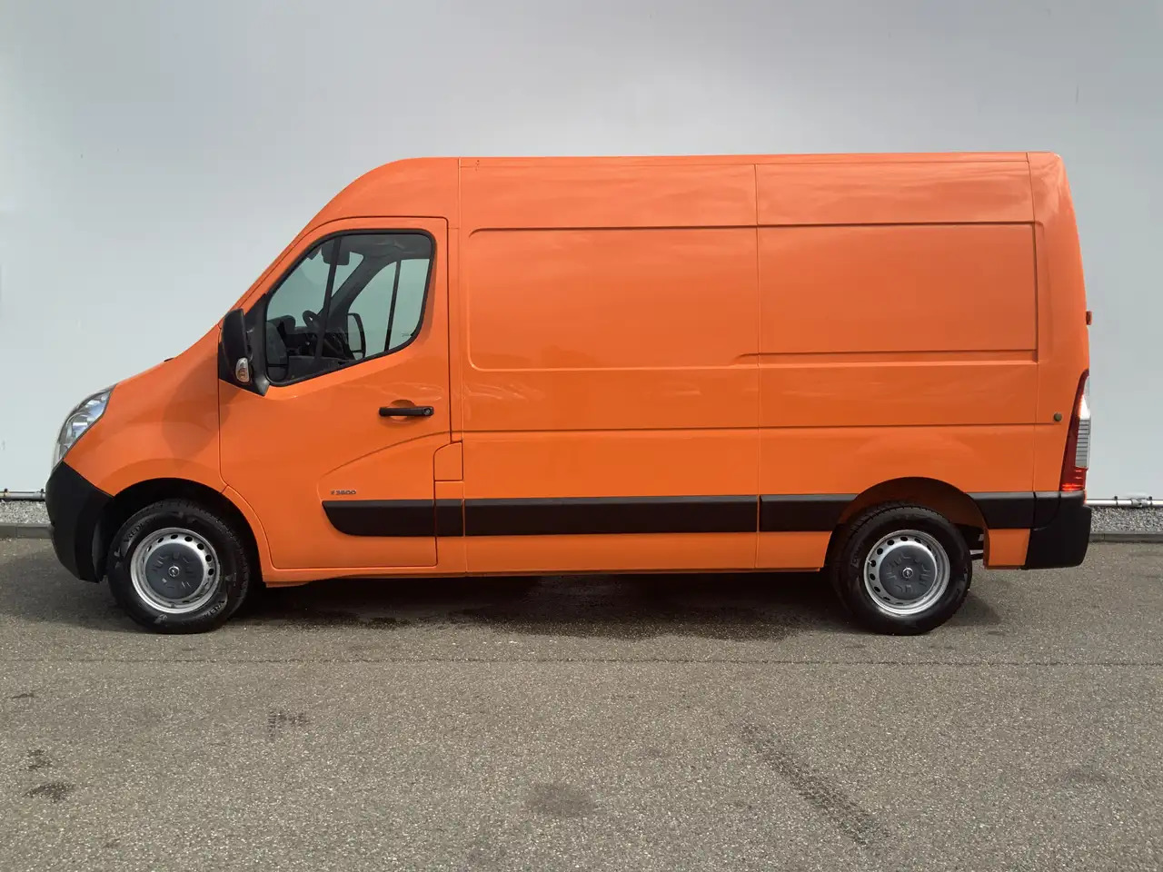 Opel Movano 2.3 CDTI L2H3 Airco Cruise 3 Zits Trekhaak 2500 kg - Furgón: foto 3 Opel Movano 2.3 CDTI L2H3 Airco Cruise 3 Zits Trekhaak 2500 kg - Furgón: foto 3