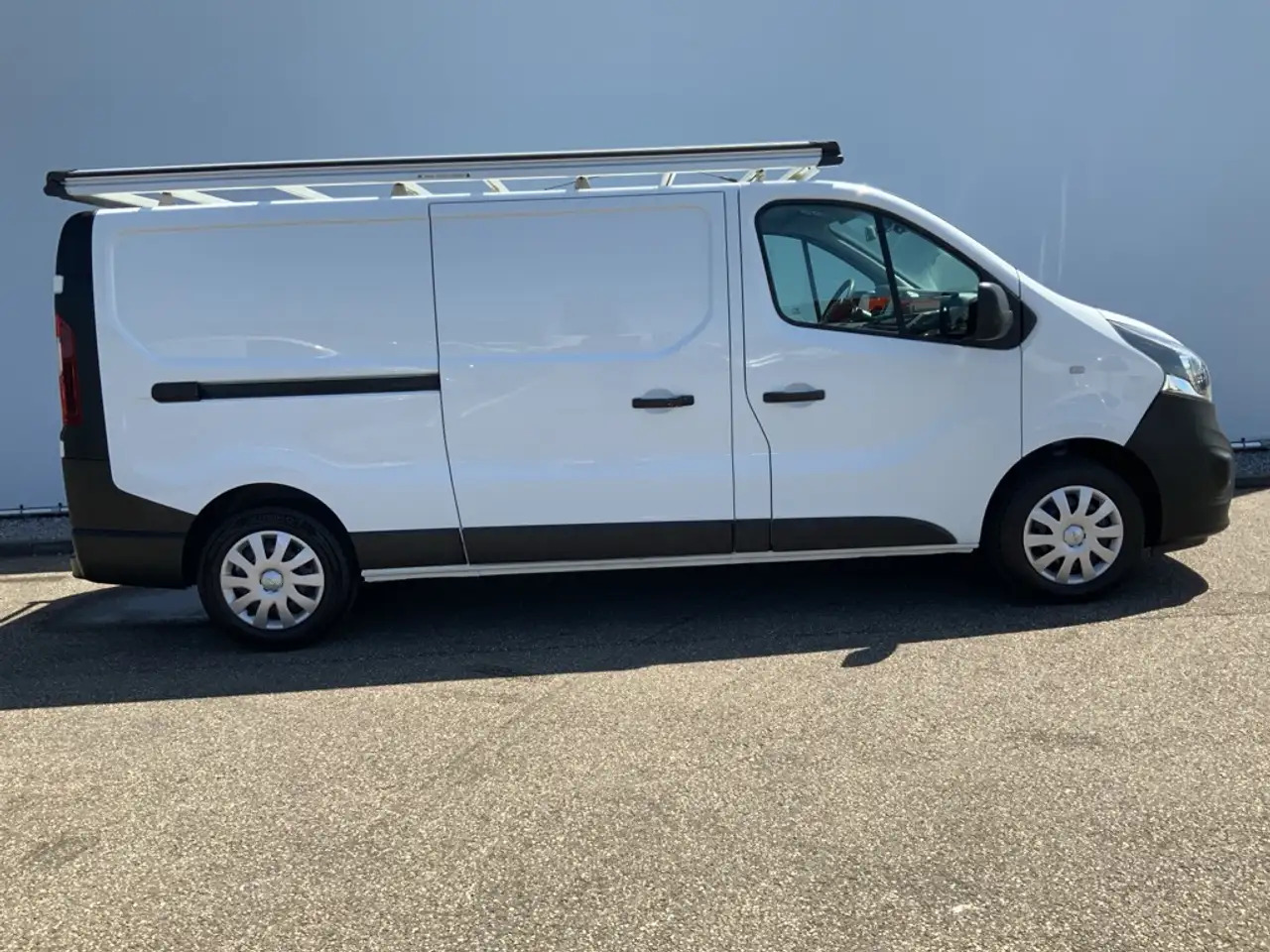 Opel Vivaro 1.6 CDTI L2H1 Edition EcoFlex Airco Cruise Imperia - Furgón: foto 3 Opel Vivaro 1.6 CDTI L2H1 Edition EcoFlex Airco Cruise Imperia - Furgón: foto 3