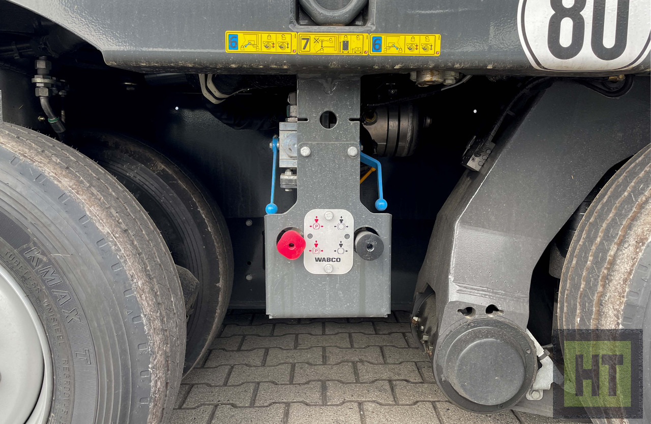 Faymonville 3-Achs-Tiefbett mit Pendelachsen und Bolzen-Laschenkupplung - Semirremolque góndola rebajadas: foto 3 Faymonville 3-Achs-Tiefbett mit Pendelachsen und Bolzen-Laschenkupplung - Semirremolque góndola rebajadas: foto 3