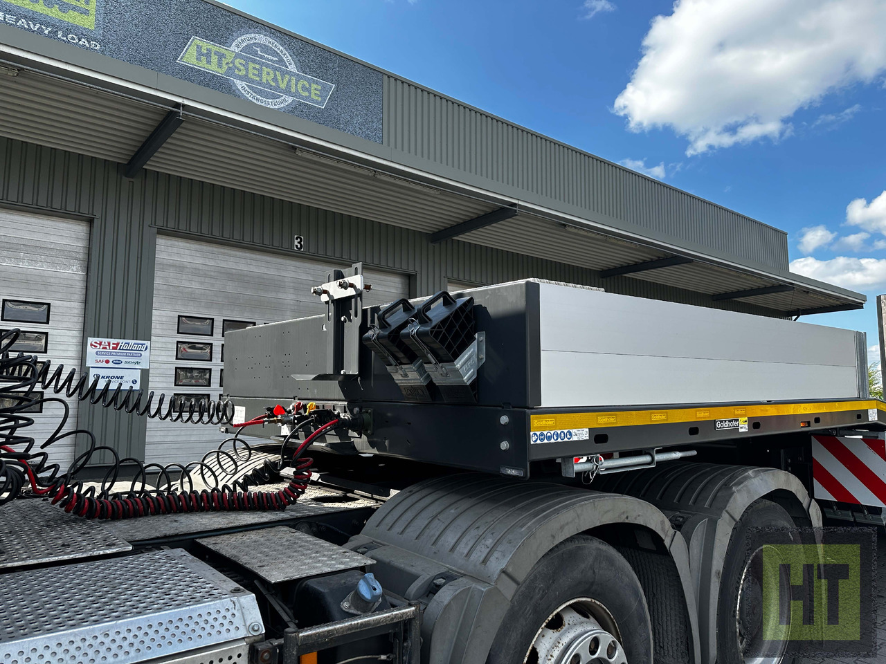 Goldhofer 4-Achs-Tele-Semi mit hydr. Doppelklapprampen - Semirremolque góndola rebajadas: foto 2 Goldhofer 4-Achs-Tele-Semi mit hydr. Doppelklapprampen - Semirremolque góndola rebajadas: foto 2