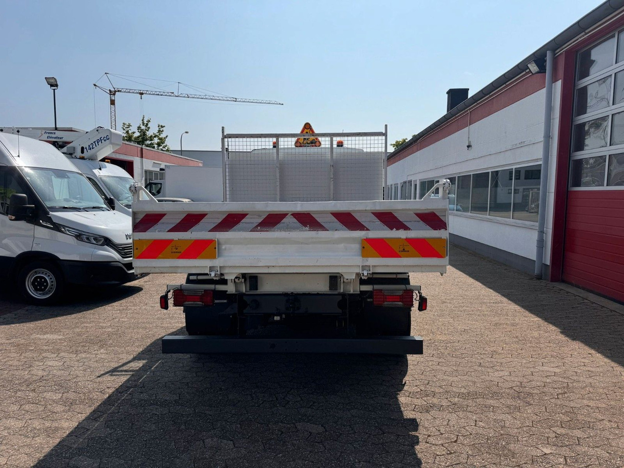 Iveco 70C18 Kipper 3625 kg Nutzlast! Klima EURO 6C - Volquete furgoneta: foto 5 Iveco 70C18 Kipper 3625 kg Nutzlast! Klima EURO 6C - Volquete furgoneta: foto 5