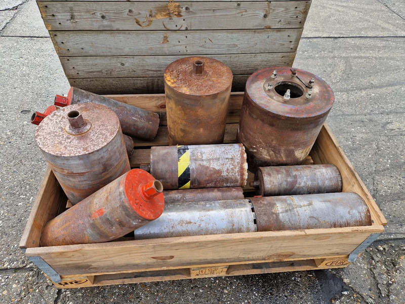 Diversen 2 pallets met betonboren - Perforadora: foto 1 Diversen 2 pallets met betonboren - Perforadora: foto 1