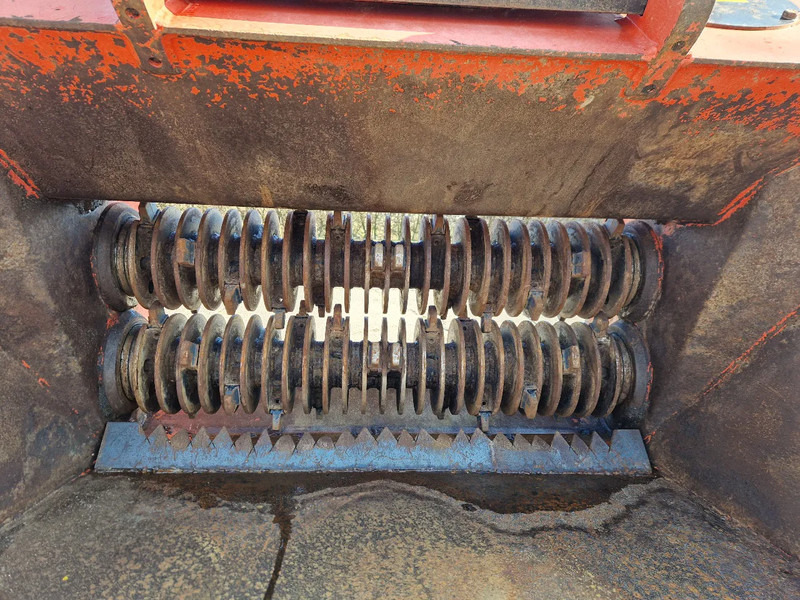 Gerlasco sterzeefbak CW30/40 zeer weinig gebruikt - Cazo para Maquinaria de construcción: foto 2 Gerlasco sterzeefbak CW30/40 zeer weinig gebruikt - Cazo para Maquinaria de construcción: foto 2