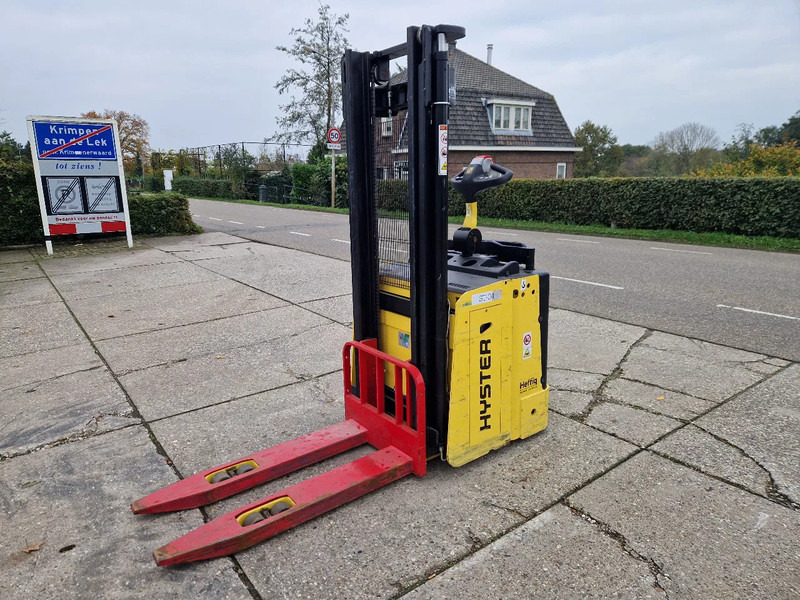 Hyster S1.5S elektrische stapelaar - Apilador: foto 1 Hyster S1.5S elektrische stapelaar - Apilador: foto 1