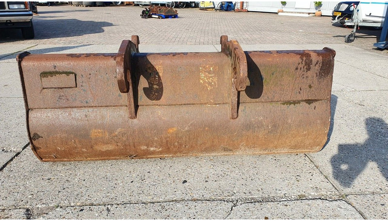 Verachtert CW30 bak met omkeeroren - Cazo para Maquinaria de construcción: foto 4 Verachtert CW30 bak met omkeeroren - Cazo para Maquinaria de construcción: foto 4