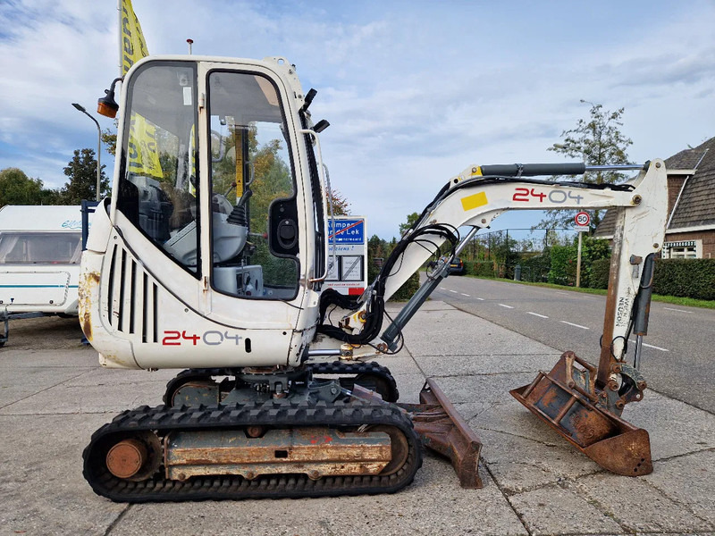 WACKER NEUSON 2404RD kan op een berghelling werken - Miniexcavadora: foto 4 WACKER NEUSON 2404RD kan op een berghelling werken - Miniexcavadora: foto 4