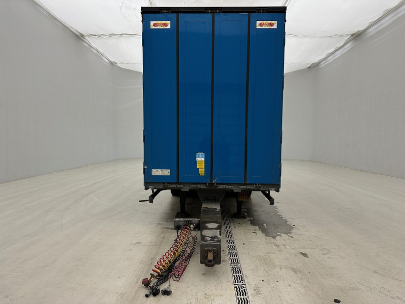 A&D Schuifzeilen - Remolque con toldo: foto 2 A&D Schuifzeilen - Remolque con toldo: foto 2