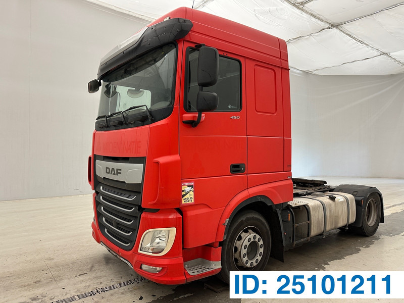 DAF XF 450 Space Cab - Cabeza tractora: foto 1 DAF XF 450 Space Cab - Cabeza tractora: foto 1