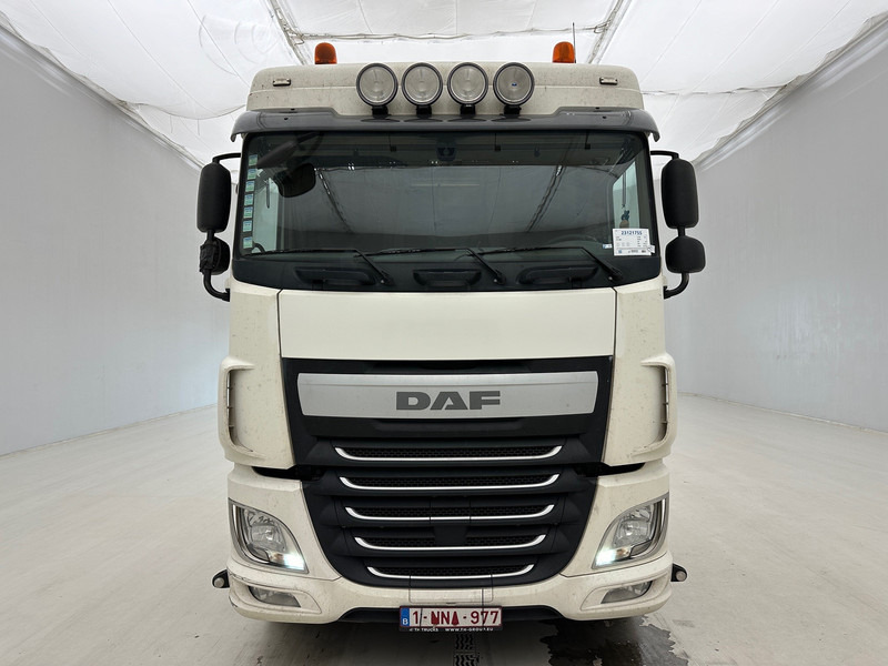 DAF XF 460 Space Cab - Cabeza tractora: foto 2 DAF XF 460 Space Cab - Cabeza tractora: foto 2