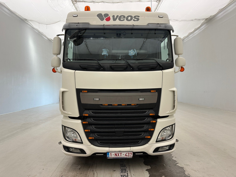 DAF XF 460 Space Cab - Cabeza tractora: foto 2 DAF XF 460 Space Cab - Cabeza tractora: foto 2