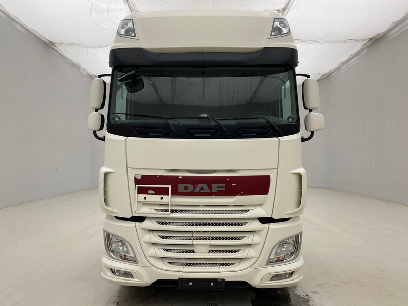 DAF XF 460 Super Space Cab - Cabeza tractora: foto 2 DAF XF 460 Super Space Cab - Cabeza tractora: foto 2