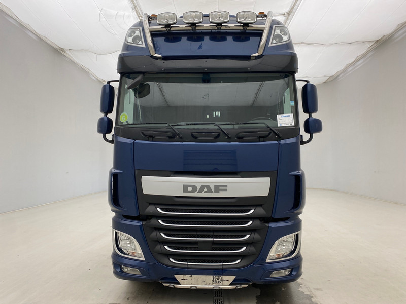 DAF XF106.460 Super Space Cab - Cabeza tractora: foto 2 DAF XF106.460 Super Space Cab - Cabeza tractora: foto 2