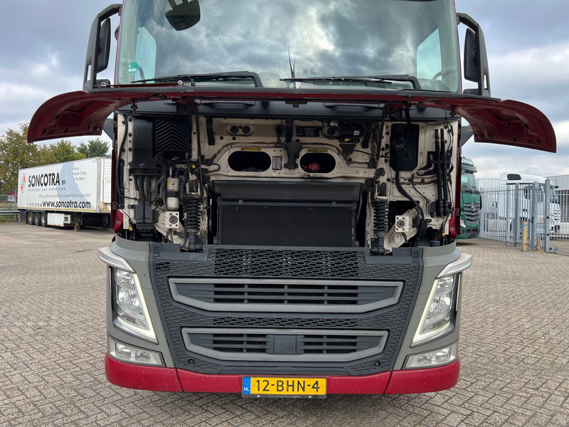 Volvo FH 420 Globetrotter - ADR - Cabeza tractora: foto 4 Volvo FH 420 Globetrotter - ADR - Cabeza tractora: foto 4
