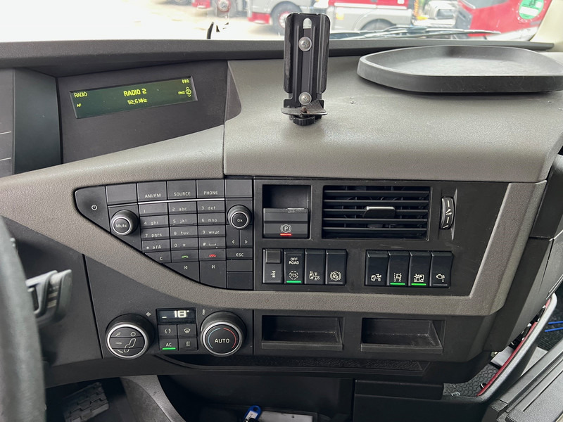 Cabeza tractora Volvo FH13.420 Globetrotter - ADR: foto 17