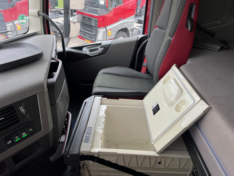 Cabeza tractora Volvo FH13.420 Globetrotter - ADR: foto 10