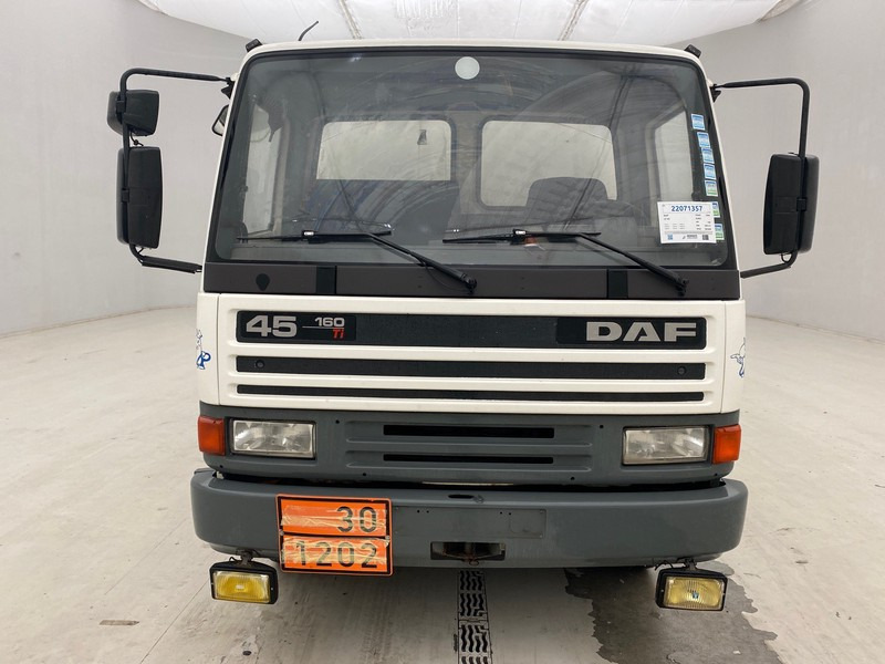 DAF 45.160 ATi* - Camión cisterna: foto 2 DAF 45.160 ATi* - Camión cisterna: foto 2