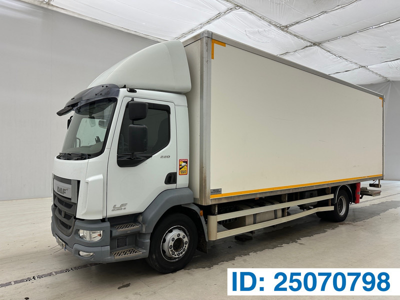 DAF LF 220 - Camión caja cerrada: foto 1 DAF LF 220 - Camión caja cerrada: foto 1