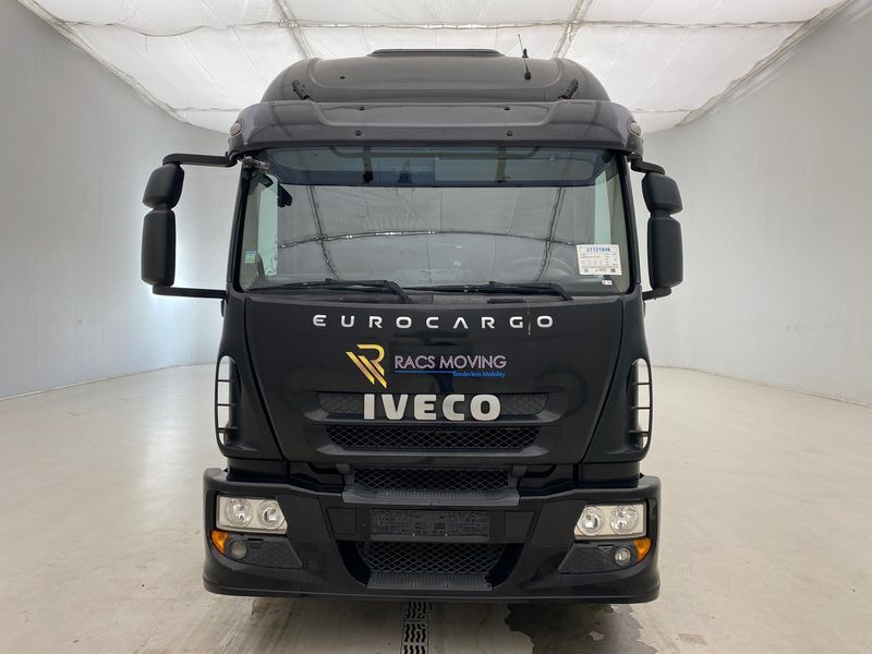 Iveco Eurocargo 140E28* - Camión caja cerrada: foto 2 Iveco Eurocargo 140E28* - Camión caja cerrada: foto 2