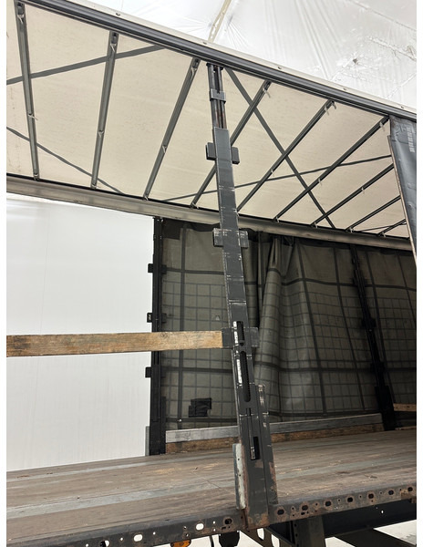 Kögel Tautliner - Semirremolque lona: foto 4 Kögel Tautliner - Semirremolque lona: foto 4