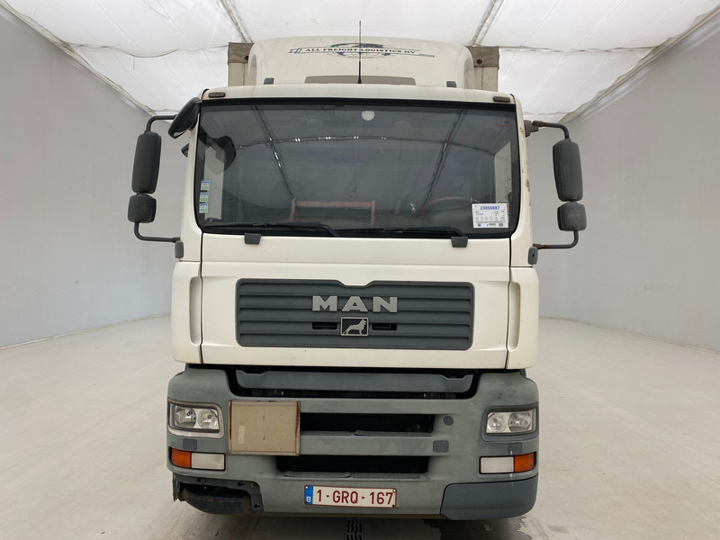 MAN TGA 18.320 - Camión lona: foto 2 MAN TGA 18.320 - Camión lona: foto 2